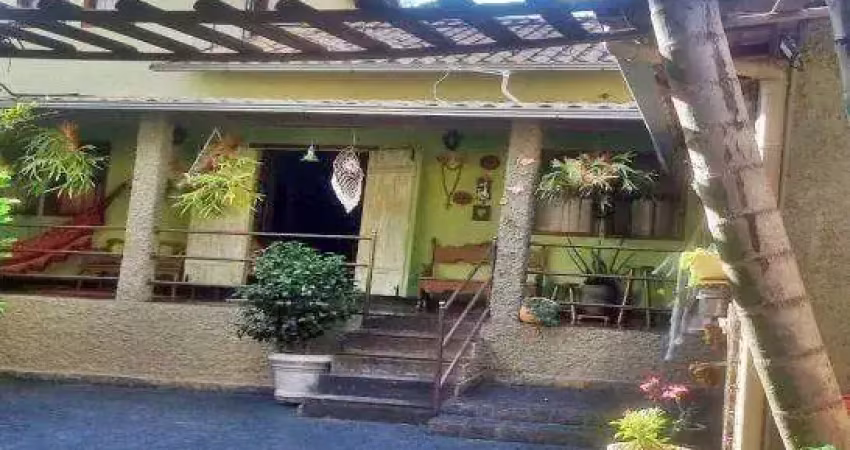 Casa com 5 quartos à venda na Rua Doutor Souza Gomes, 351, São Bernardo, Belo Horizonte