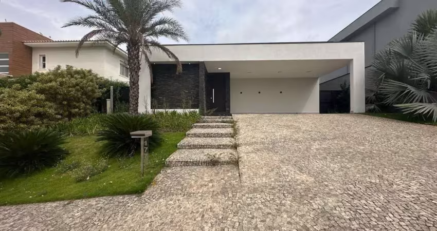 Imponente casa térrea com arquitetura moderna na região do alphaville, campinas-sp