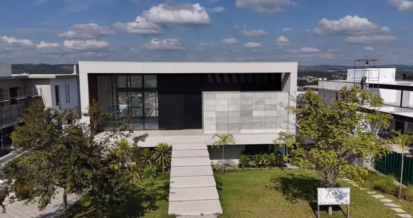 Encante-se com esta incrível residência de alto padrão no condomínio entre verdes, sous