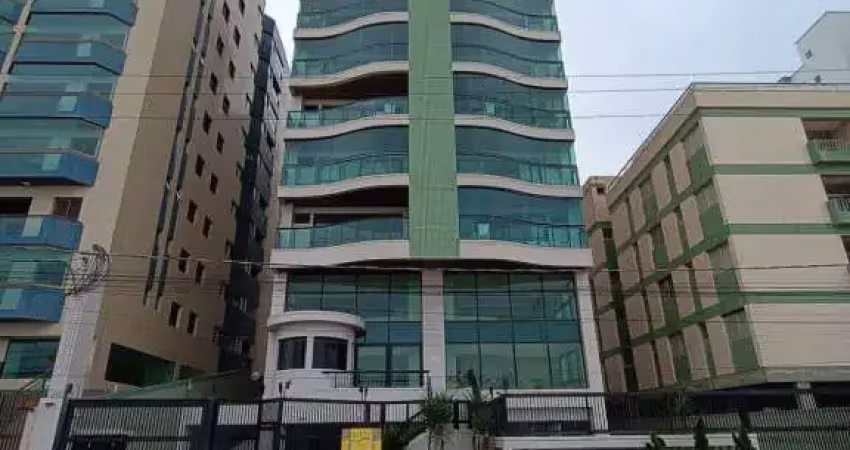 Apartamento com localização privilegiada, de frente para o mar!