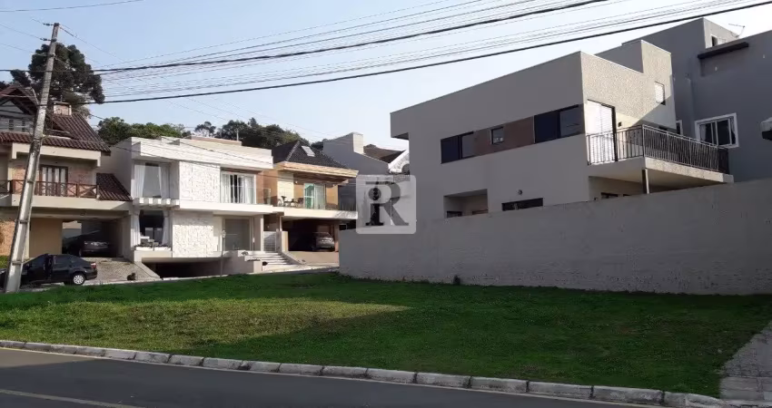 Terreno esquina em cond. fechado com piscina, salão  e projeto aprovado