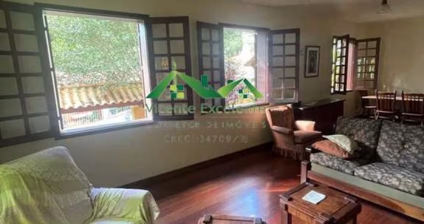 Casa para Locação em Nova Friburgo, Bairro Suisso, 4 dormitórios, 2 banheiros, 3 vagas