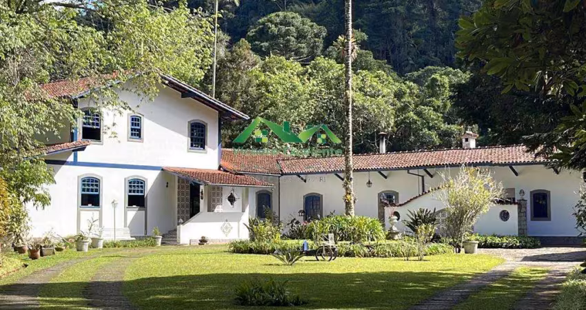 Casa para Venda em Nova Friburgo, Mury, 5 dormitórios, 2 suítes, 5 banheiros, 10 vagas