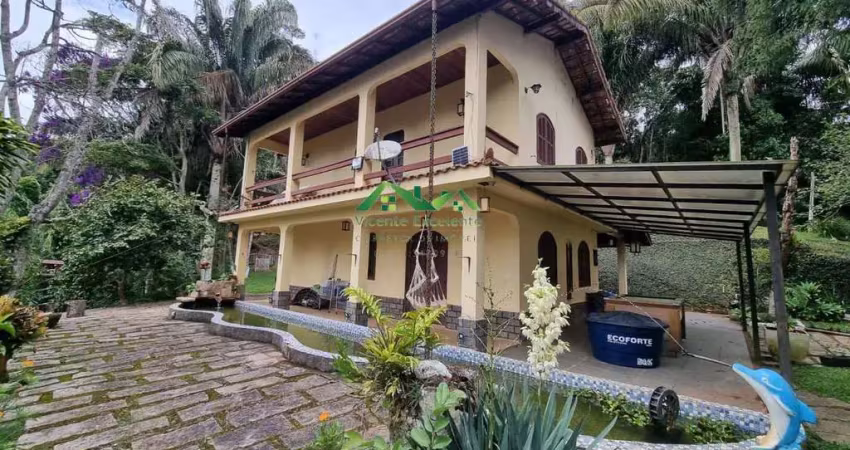 Sítio para Venda em Nova Friburgo, Mury x Lumiar, 3 dormitórios, 1 suíte