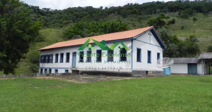 Fazenda com 3 salas à venda na Marinéli, Sumidouro 