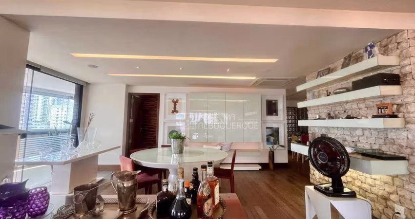 Apartamento com 3 dormitórios para alugar, 303 m² por R$ 17.001,08/mês - Umarizal - Belém/PA