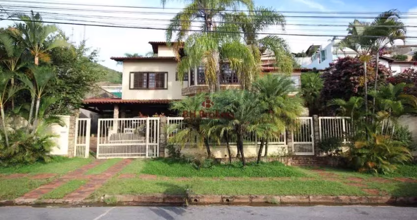 Casa com 5 quartos para alugar no Belvedere, Belo Horizonte 