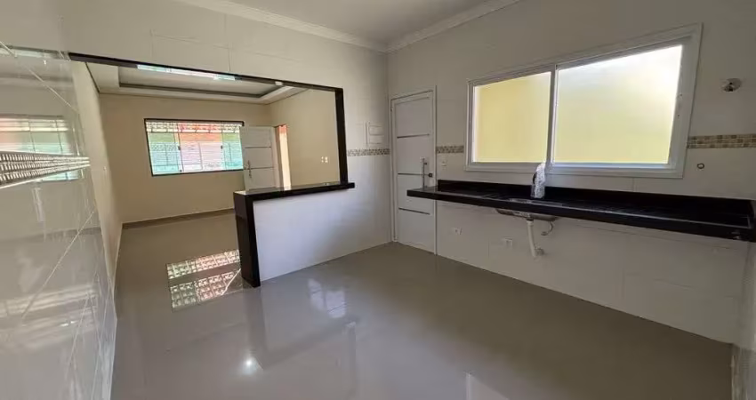 Casa geminada nova com 110m² no maracanã - praia grande - pertinho da praia