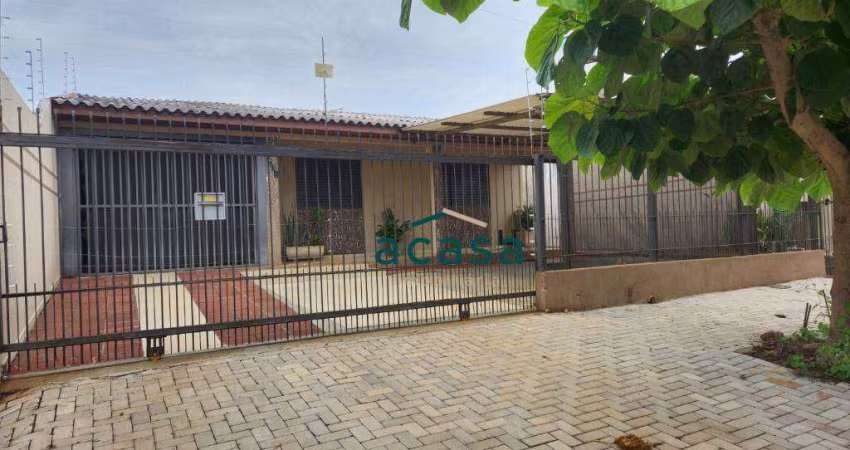 Casa com 3 dormitórios à venda - Floresta - Cascavel/PR