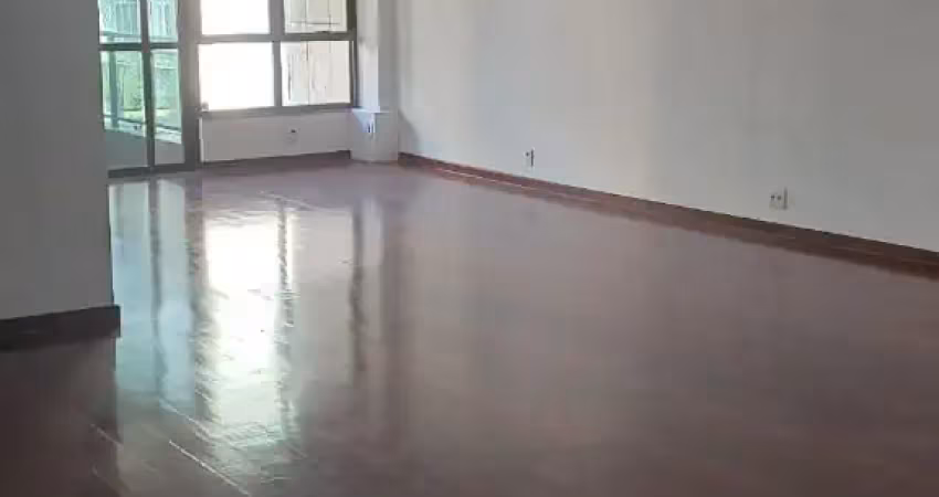 Excelente apartamento numa das ruas mais cobiçadas de copacabana- rua 5 de julho
