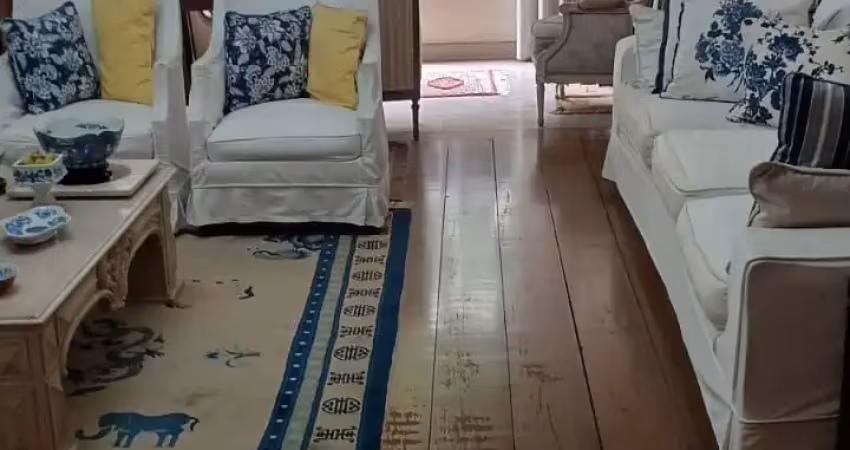 Oportunidade - excelente apartamento em copacabana- com 220 m²
