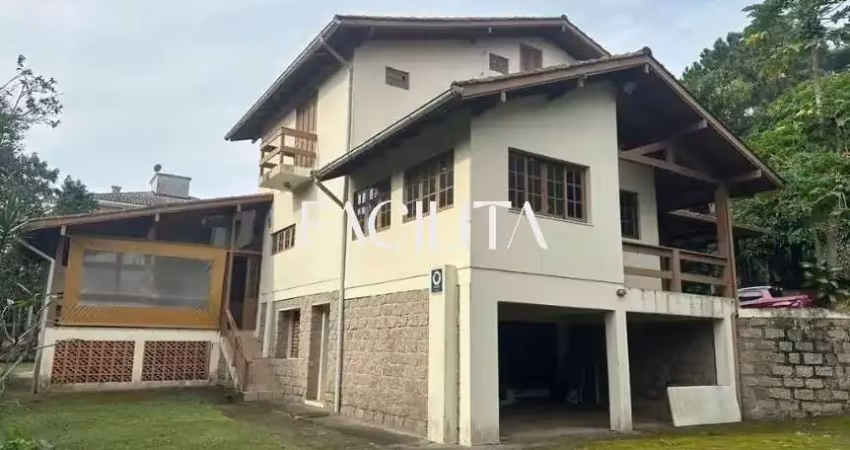 Casa com 3 quartos para alugar na Rua Aldo Queiroz, 200, Santo Antônio de Lisboa, Florianópolis