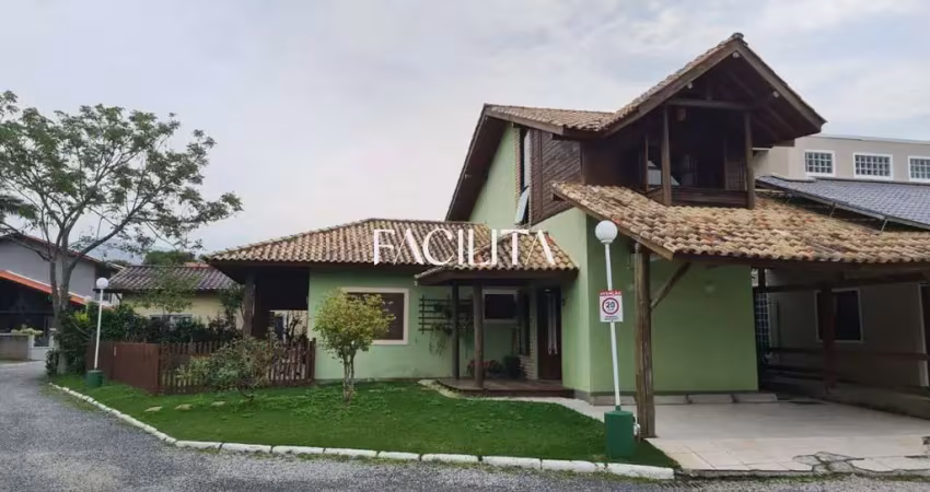 Casa em condomínio fechado com 4 quartos para alugar na Rodovia Francisco Magno Vieira, 4023, Campeche, Florianópolis