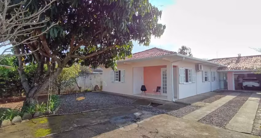 Casa com 4 quartos para alugar na Servidão Dona Vitorina Lopes, 390, Campeche, Florianópolis