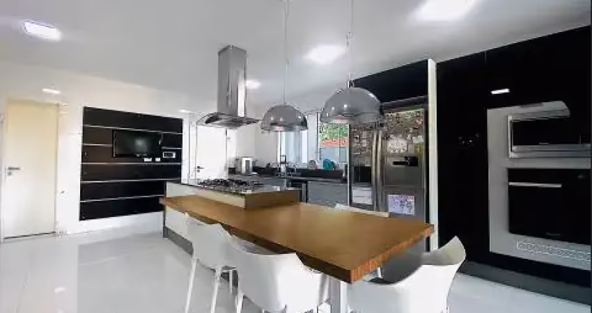 Casa com 3 quartos à venda na Rua do Brilhante, 7Y6, Jardim Monte Cristo, Suzano
