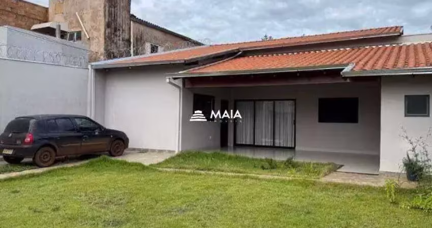 Casa com 3 quartos à venda no Leblon, Uberaba 