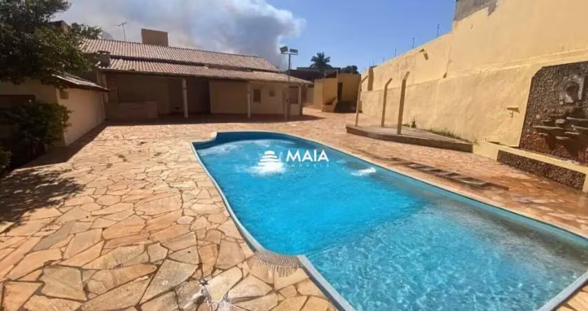 Casa com 4 quartos à venda no Jardim São Bento, Uberaba 