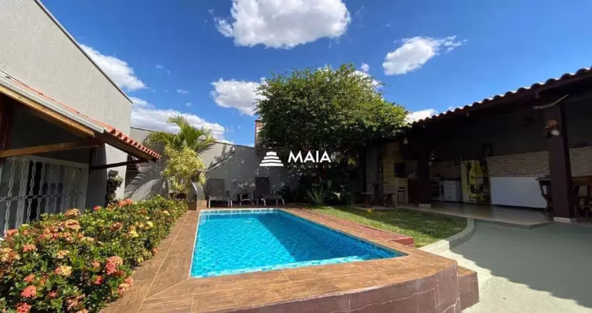 Casa com 3 quartos à venda no Centro, Rifaina 