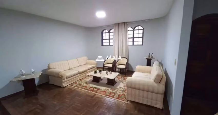 Casa com 3 quartos à venda na Vila Olímpica, Uberaba 