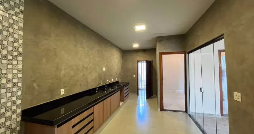 Casa com 3 quartos para alugar no Residencial Presidente Tancredo Neves, Uberaba 
