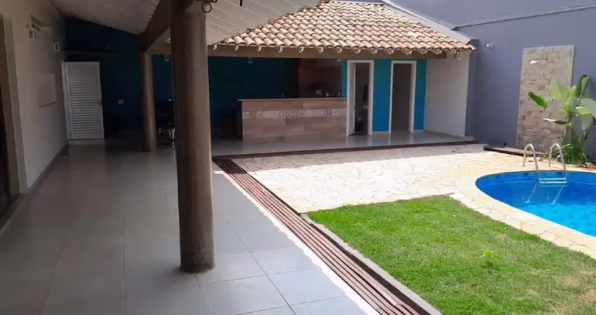Casa com 5 quartos à venda no Santa Maria, Uberaba 