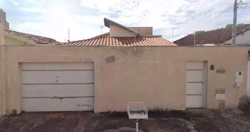 Casa com 3 quartos à venda na Cidade Jardim, Uberaba 