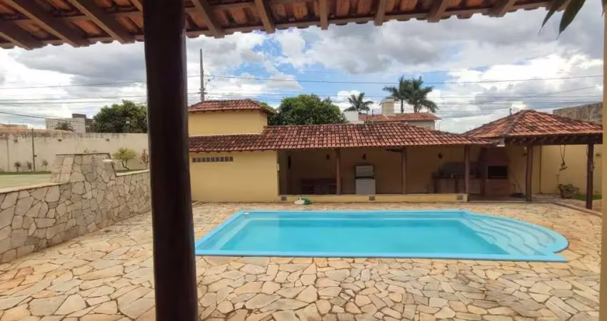 Casa com 4 quartos à venda no Santa Maria, Uberaba 