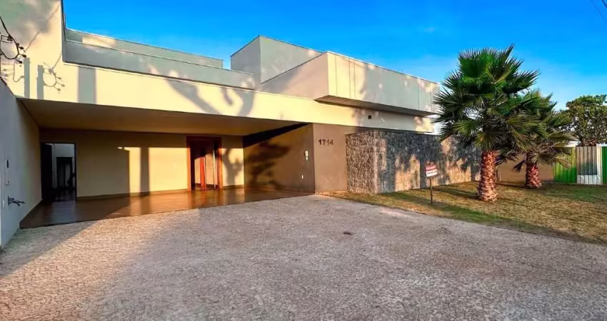 Casa com 4 quartos à venda no Residencial Mário de Almeida Franco, Uberaba 