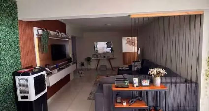 Apartamento com 4 quartos à venda no São Benedito, Uberaba 