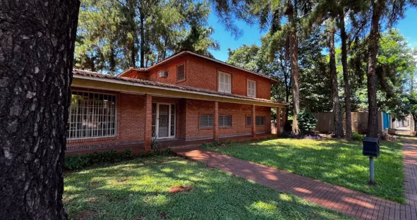 Casa grande na ribeirânia 2 terrenos, feita por norte americanos