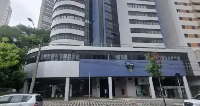 Amplo conjunto comercial na água verde em frente ao festval. 37 m²