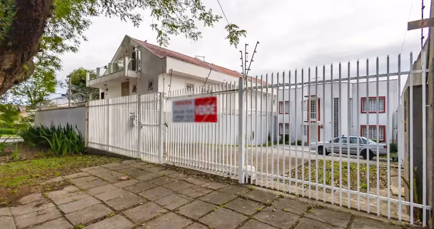 Casa ampla na água verde. imóvel para uso residencial ou comercial