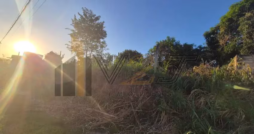 Terreno à venda em bairro tranquilo e arborizado na cidade de vinhedo/sp