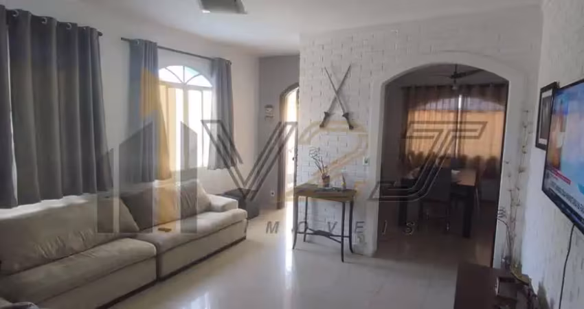Casa térrea à venda no centro da cidade de vinhedo/sp