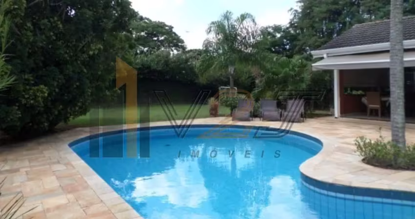 Linda casa sobrado com excelente padrão de acabamento em bairro tranquilo da cidade de vinhedo/sp