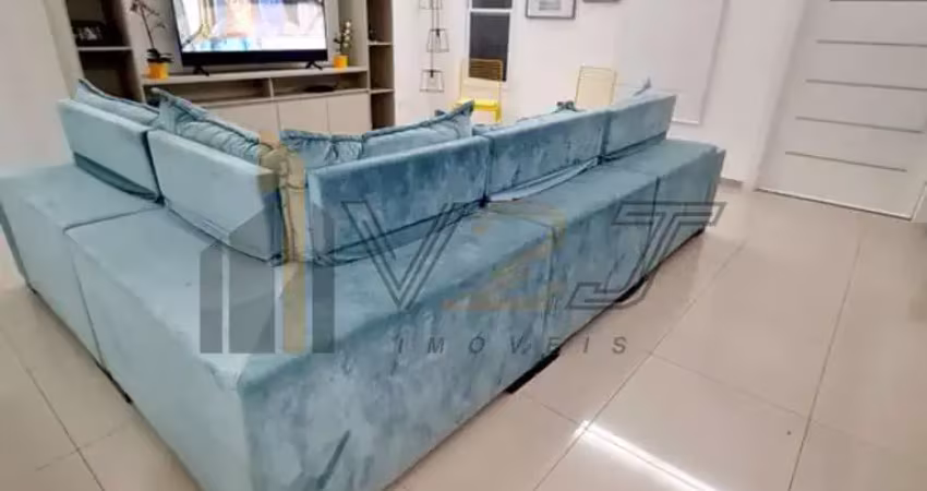 Casa térrea à venda com  edícula e cercada de muita área verde no condomínio vale da santa fé em vinhedo/sp