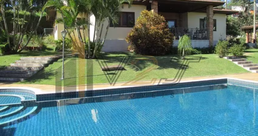Casa sobrado com casa de hóspede completa à venda no condomínio vale da santa fé, em vinhedo/sp.