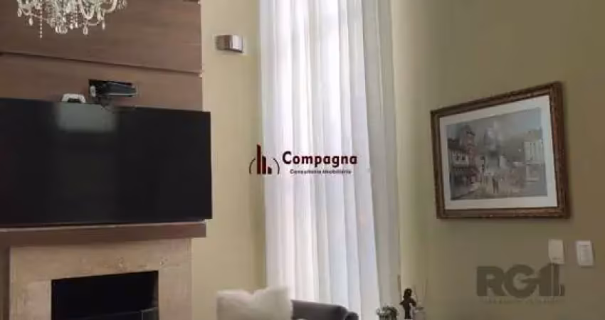 Casa em condomínio com 3 suítes, sala, cozinha, lareira, churrasqueira, piscina