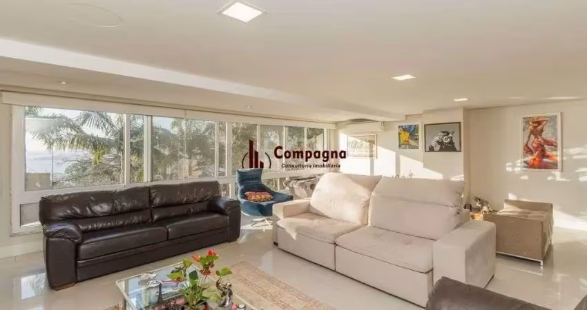 Excelente casa de 466m² com 03 suítes e 4 vagas de garagem.