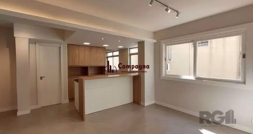 Apartamento semi mobiliado, 67m², 2 dormitórios, 1 vaga no bairro petrópolis