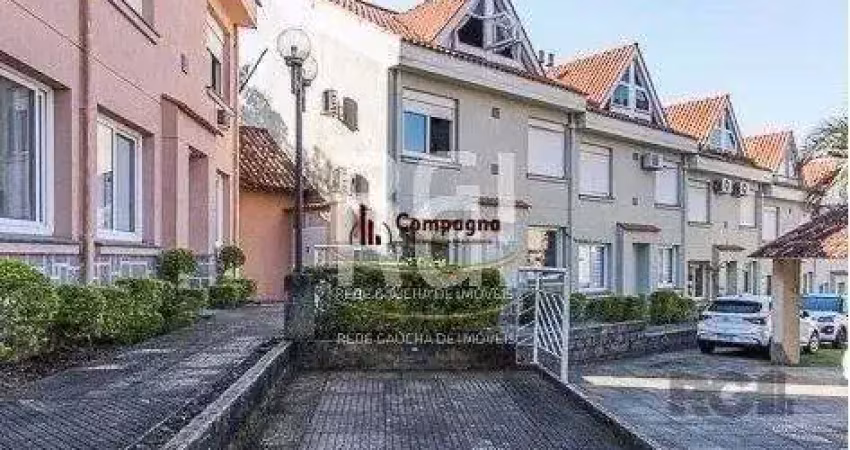 Casa em condomínio para venda com 3 dormitórios, sendo 1 suites e 2 vagas no bai