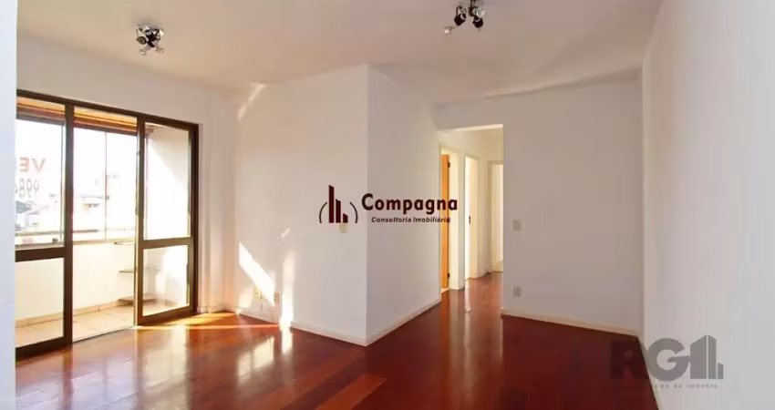 Apartamento de três dormitórios, suíte e 1 vaga de garagem no bairro menino deus