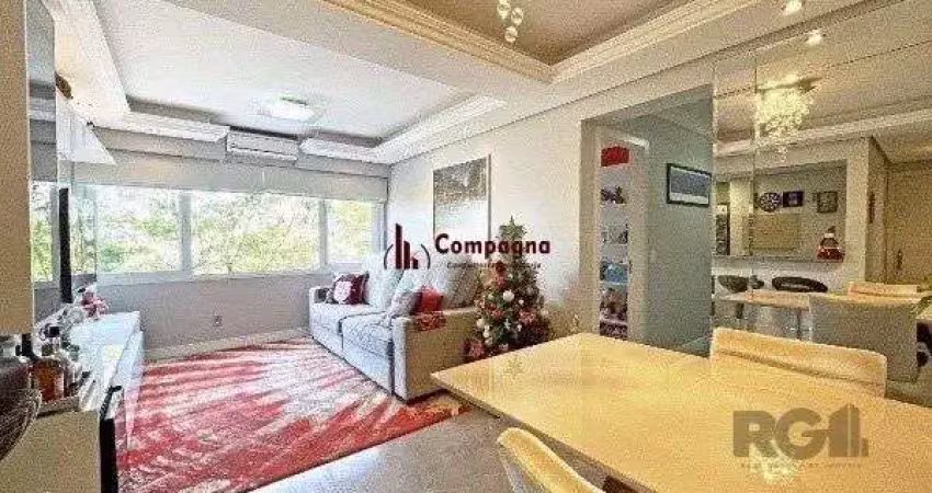 Apartamento de 2 dormitórios, 1 suíte e 1 vaga de garagem coberta e escriturada
