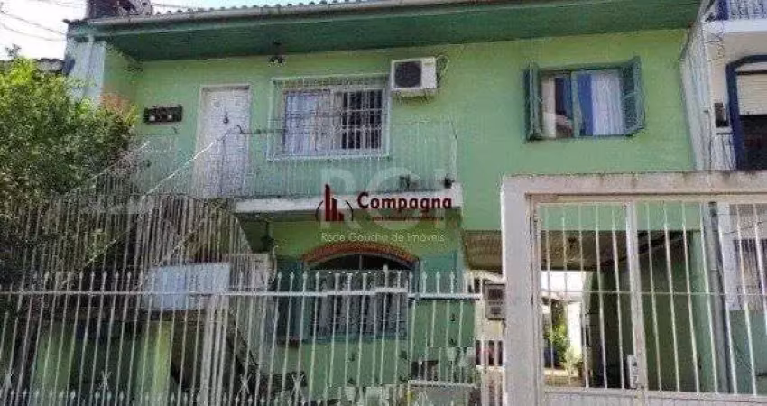 Casa com 4 quartos à venda na Avenida Montenegro, 215, Petrópolis, Porto Alegre