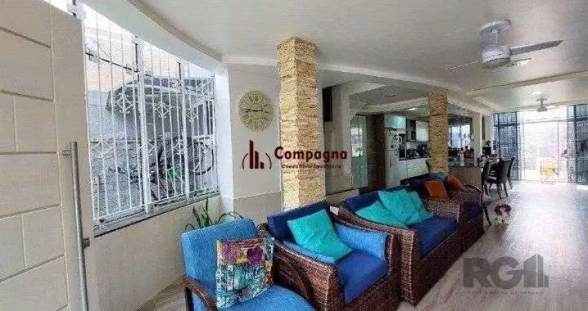 Casa com 3 quartos à venda na Rua Folha da Tarde, 56, Cristal, Porto Alegre