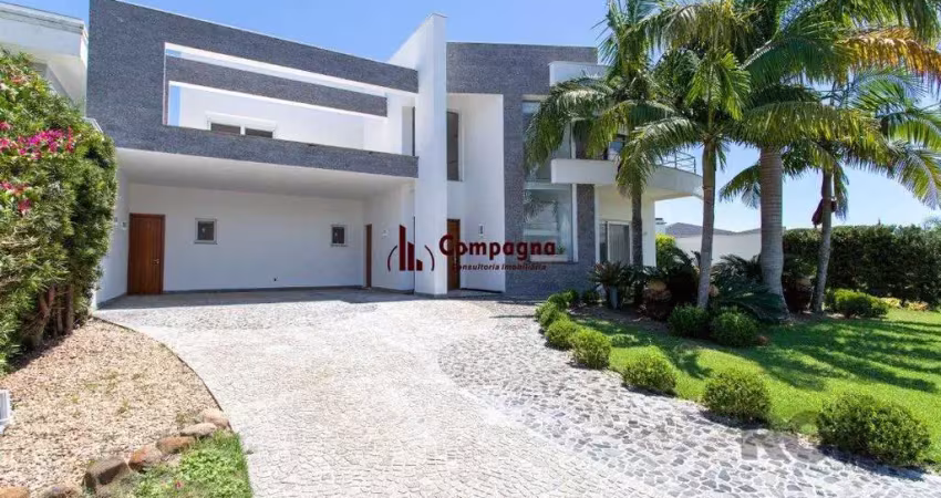 Casa  no condomínio terra ville , com aproximadamente 450m quadrados.