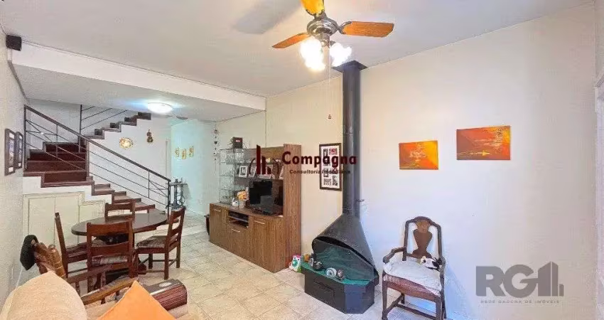 Casa em condomínio 3 dormitórios à venda teresópolis porto alegre/rs