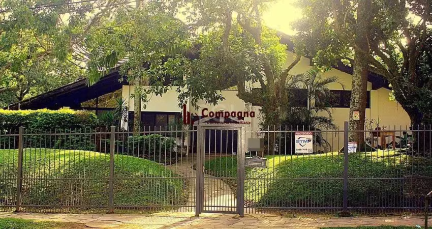 Casa para venda - 523.36m², 6 dormitórios, sendo 2 suites, 2 vagas - vila concei