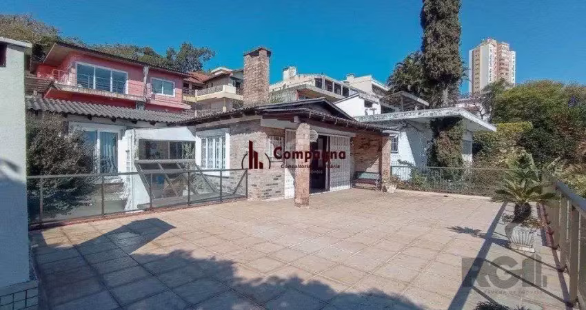 Casa para venda com 4 dormitórios no bairro cristal