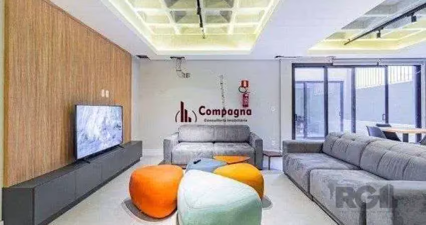 Apartamento de 01 dormitório com estacionamento rotativo, no bairro cidade baixa